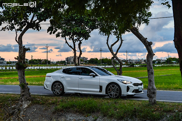 開車遊四方 Vol.13 拒走雪隧的任性宜蘭之旅|feat. Kia Stinger 3.3 GT AWD