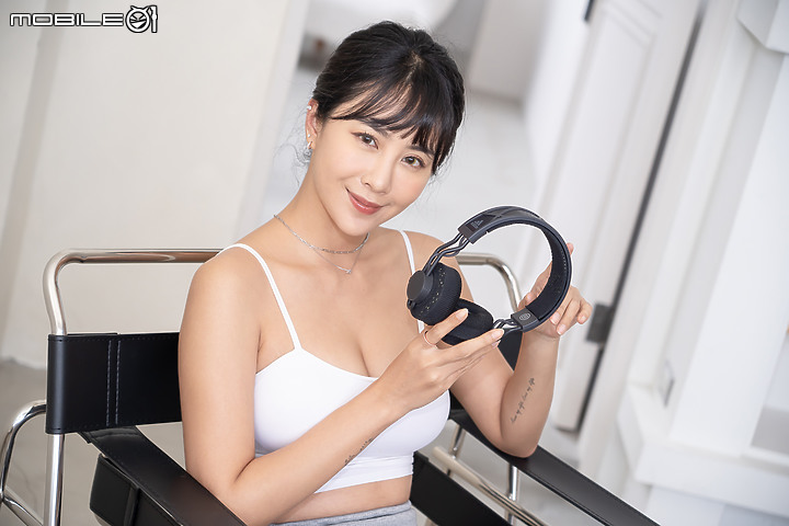Adidas RPT-02 SOL 耳罩式耳機|光能充電與超高續航顛覆使用體驗!