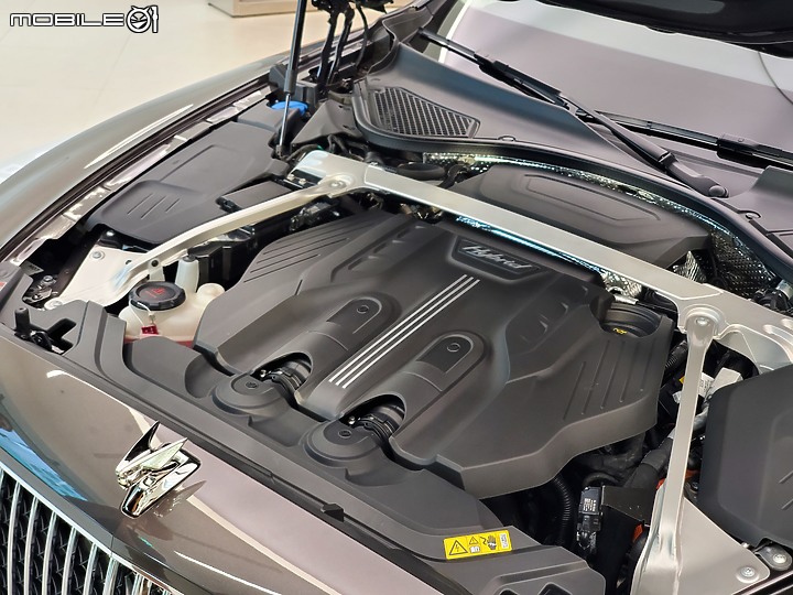 【採訪】PHEV車型國內首發,Bentley Flying Spur Hybrid 1330萬元起正式發表!
