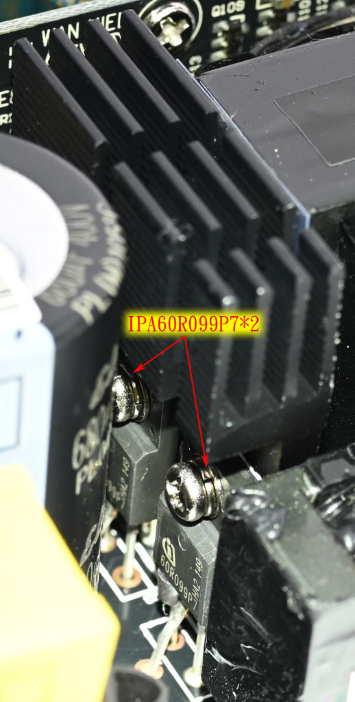 CORSAIR RM1000e 1000W金牌全模組化電源開箱