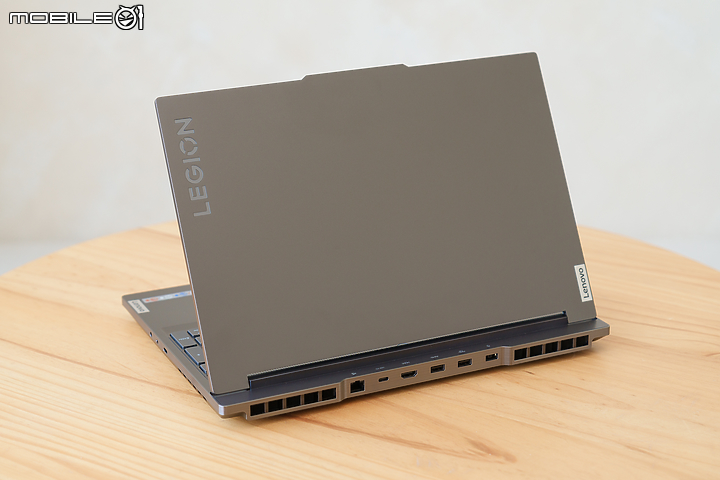 Lenovo Legion 7i Gen7 實測報告|突破效能深度的軍團王者!