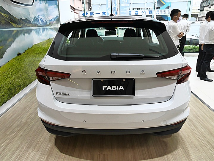 ŠKODA OCTAVIA COMBI 1.0TSI e-TEC 15,000km保養全紀錄,巧遇【ŠKODA x Rakuten Monkeys 樂天桃猿一日店長】台北場