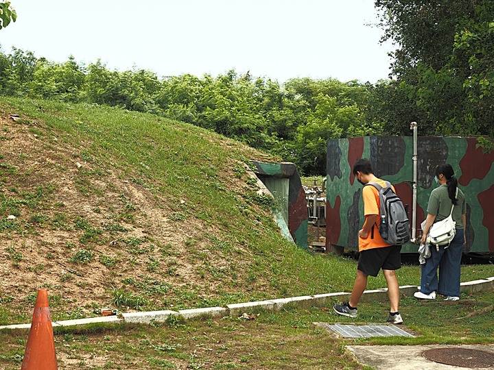 金寧 林厝砲陣地、胡璉紀念館、石蚵產業文化館 — 曾經為殺戳戰場，隨著時代轉變為和平紀念園區 — 盛夏金門四日行 金寧篇 第1部