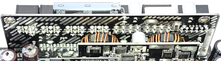 Thermaltake TOUGHPOWER GF3 1000W金牌全模組化電源開箱