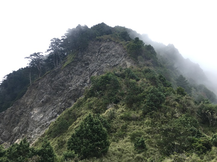 南台灣的合歡山-南橫三星(山)