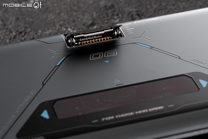 ASUS ROG Phone 6D Ultimate|天璣9000+佐散熱閥 成就冷卻新境界