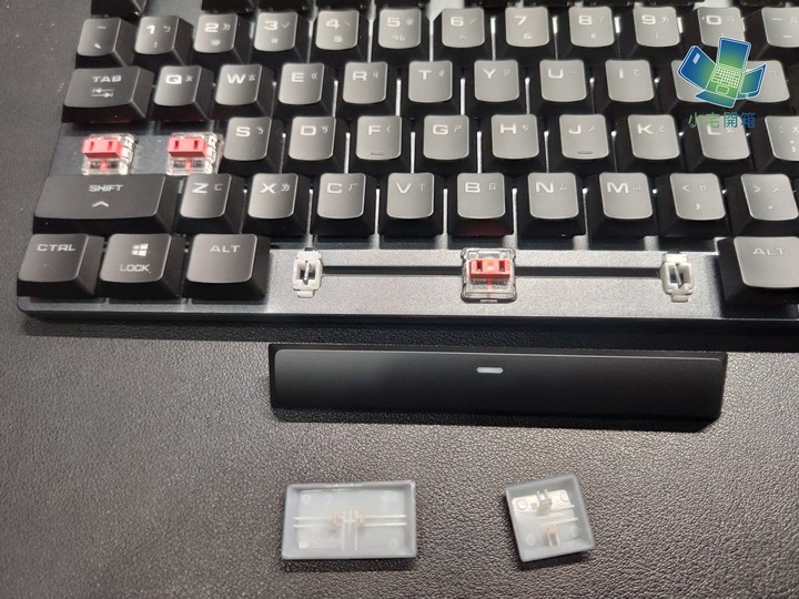 【小宅開箱】不一樣的矮軸！輕巧快速的COUGAR 光學機械軸電競鍵盤開箱體驗