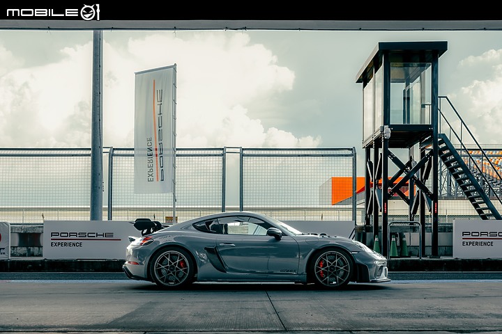 Porsche 718 Cayman GT4 RS麗寶賽道體驗 │ 直擊腦門的九千轉轟鳴,更不負賽道機器的威名!