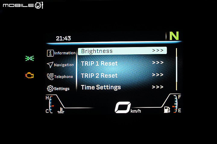 CFMOTO 300SR 試駕|操控中規中矩 配備相對超值