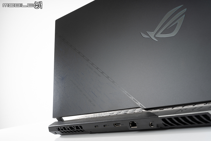 ROG Strix SCAR 17 SE G733 測試報告|為極致電競效能而生!