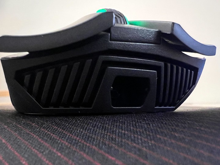 [開箱] ROG GLADIUS II Wireless 無線滑鼠