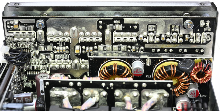 CORSAIR HX1500i 1500W白金全模組化電源開箱
