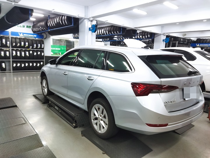 ŠKODA OCTAVIA COMBI 1.0TSI e-TEC 15,000km保養全紀錄,巧遇【ŠKODA x Rakuten Monkeys 樂天桃猿一日店長】台北場