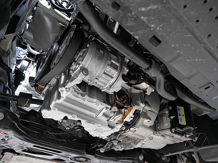 ŠKODA OCTAVIA COMBI 1.0TSI e-TEC 15,000km保養全紀錄,巧遇【ŠKODA x Rakuten Monkeys 樂天桃猿一日店長】台北場