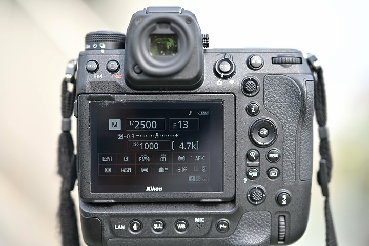 2022年中秋月：最大3680mm拍攝，Z9+863PF+2.0X的2.3XCrop所拍。