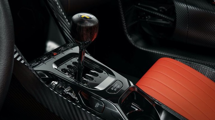 世界最快的手排？瑞典手工超跑Koenigsegg CC850竟採用手排變速箱？