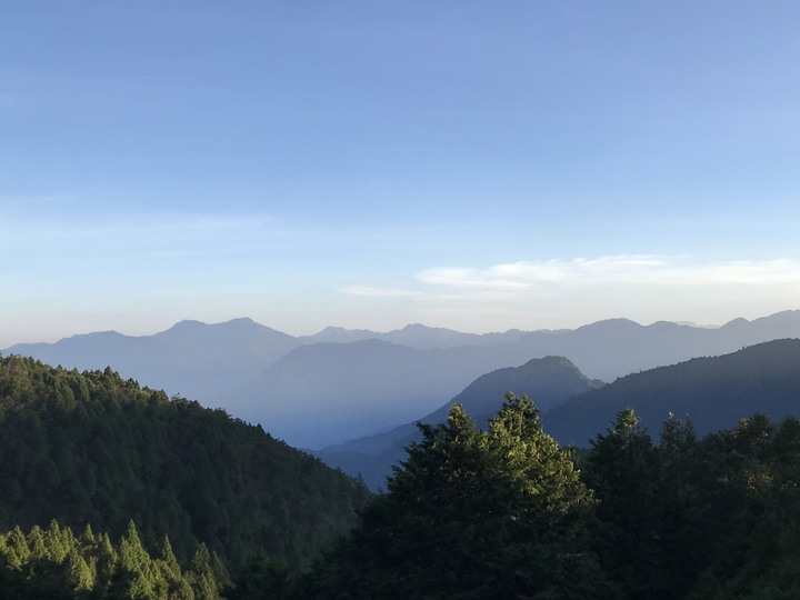 仲秋秋意涼 太平山爆棚