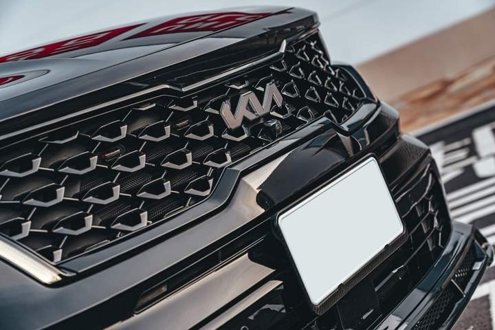 KIA SORENTO BLACK LINE