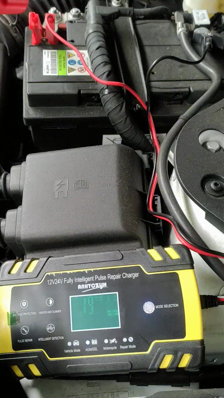 KUGA MK3 啟停電瓶 長期充電測試