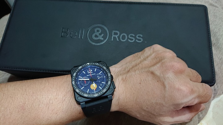 開箱：Bell & Ross 法國巡邏兵飛行表演隊計時碼錶