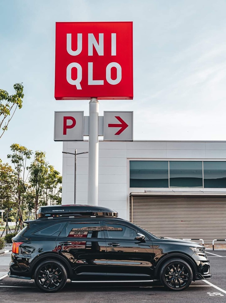 KIA SORENTO BLACK LINE
