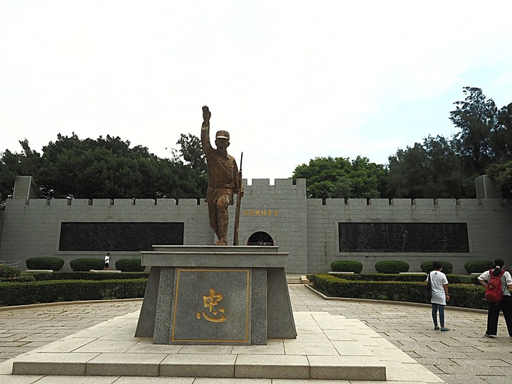 金寧 古寧頭戰史館、安東一營區、北山古洋樓、北山海堤、北山播音牆/北山斷崖 — 古寧頭戰役戰場巡禮 — 盛夏金門四日行 金寧篇 第2部