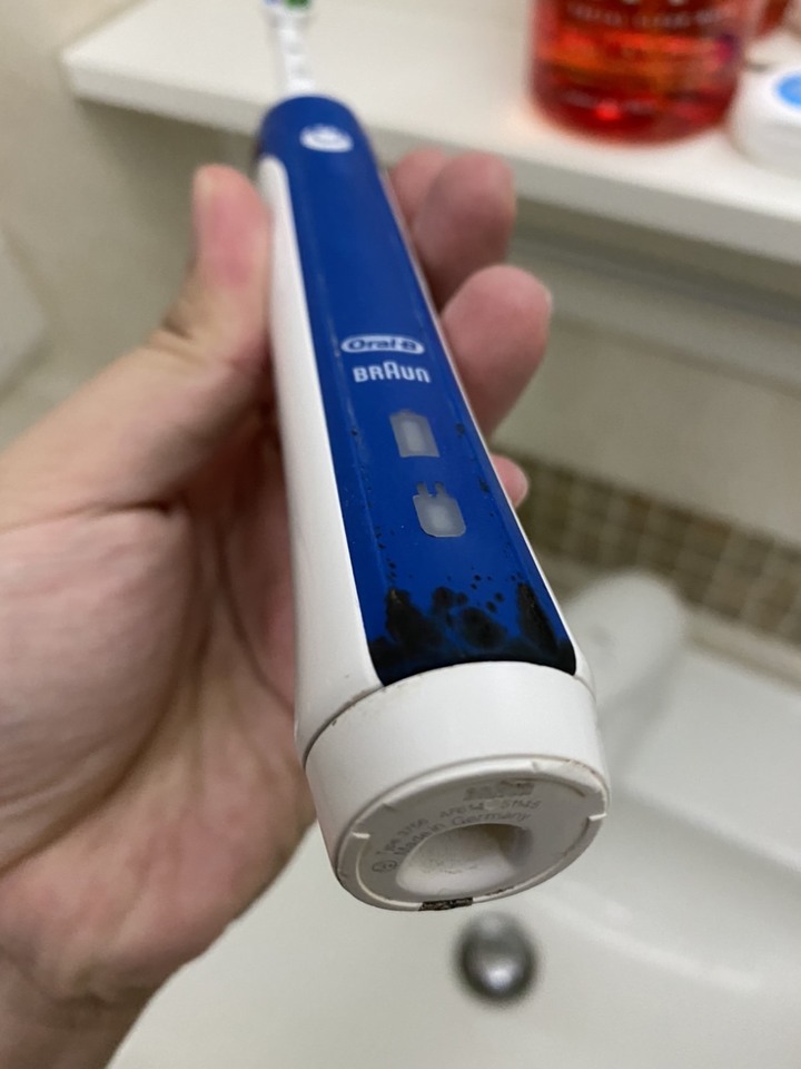 汰舊換新~ 開箱 Philips飛利浦 頂級AI智能電動牙刷