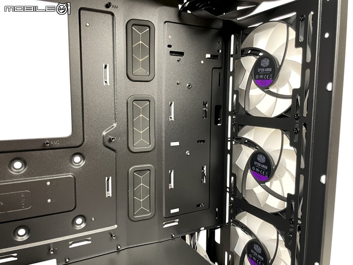 [開箱] CM MasterBox 520 Mesh 中直立式機殼