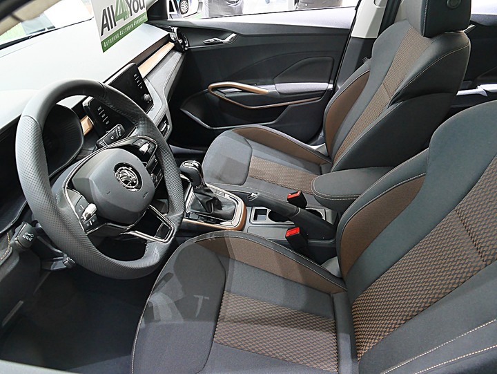 ŠKODA OCTAVIA COMBI 1.0TSI e-TEC 15,000km保養全紀錄,巧遇【ŠKODA x Rakuten Monkeys 樂天桃猿一日店長】台北場