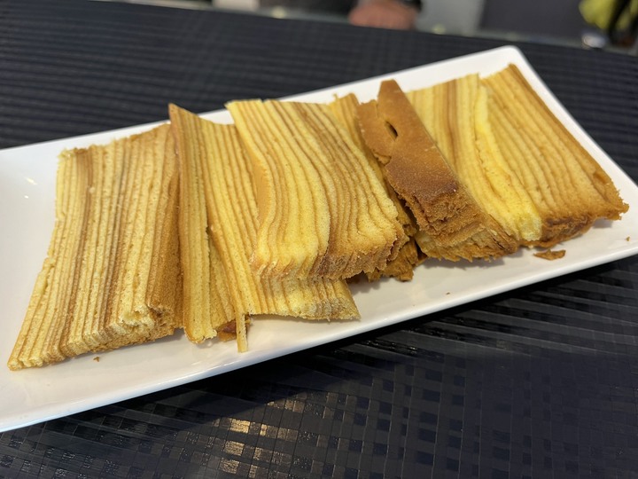 [食記] 賴師傅手工千層蛋糕，台灣新北中和，香甜濃郁層次豐富千層蛋糕！