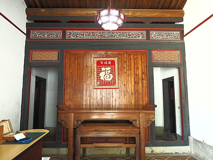 「有水頭富,無水頭厝」之前水頭中界洋樓群 — 金水國小、得月樓、僑鄉文化館、黃永遷、黃永鑿兄弟洋樓(水頭42號洋樓) — 盛夏金門四日行 金城篇 第1部