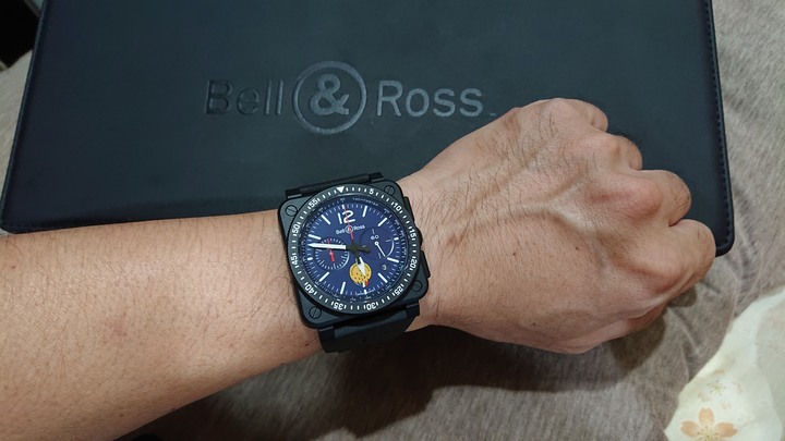 開箱：Bell & Ross 法國巡邏兵飛行表演隊計時碼錶
