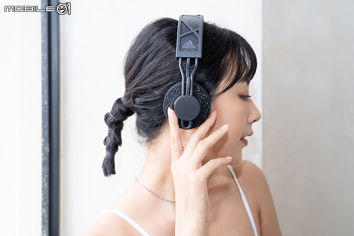 Adidas RPT-02 SOL 耳罩式耳機|光能充電與超高續航顛覆使用體驗!