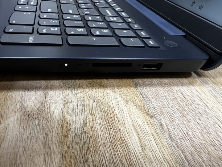 IdeaPad Slim 3i 開箱
