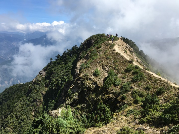 南台灣的合歡山-南橫三星(山)