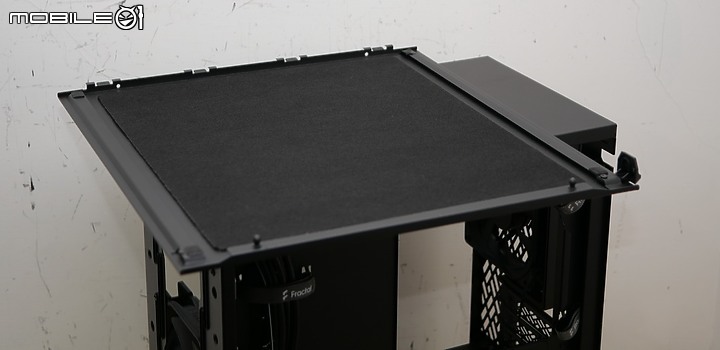 點我看大圖 防塵靜音緊湊 MATX- Fractal Design Define 7 Mini 開箱