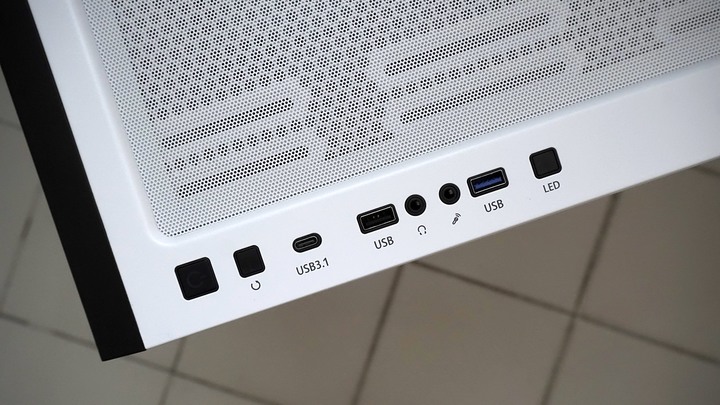 【開箱】白色控的新選擇!!｜DarkFlash DLX21 & S101開箱