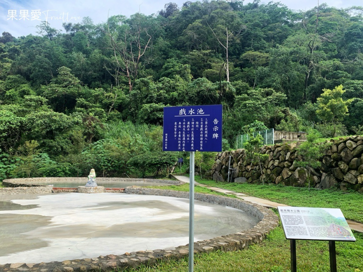 南投景點|免費玩水消暑，戲石坑，還有許多蝴蝶身邊圍繞