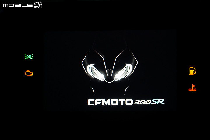 CFMOTO 300SR 試駕|操控中規中矩 配備相對超值