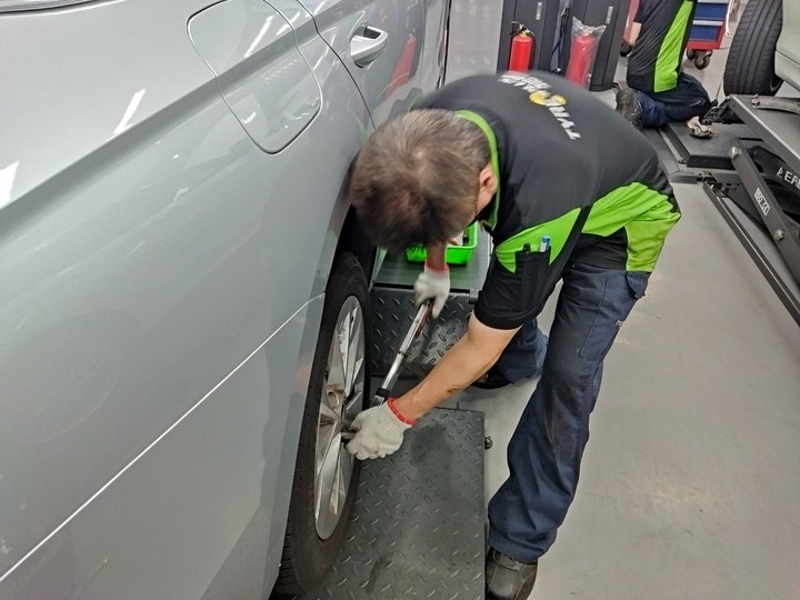 ŠKODA OCTAVIA COMBI 1.0TSI e-TEC 15,000km保養全紀錄,巧遇【ŠKODA x Rakuten Monkeys 樂天桃猿一日店長】台北場