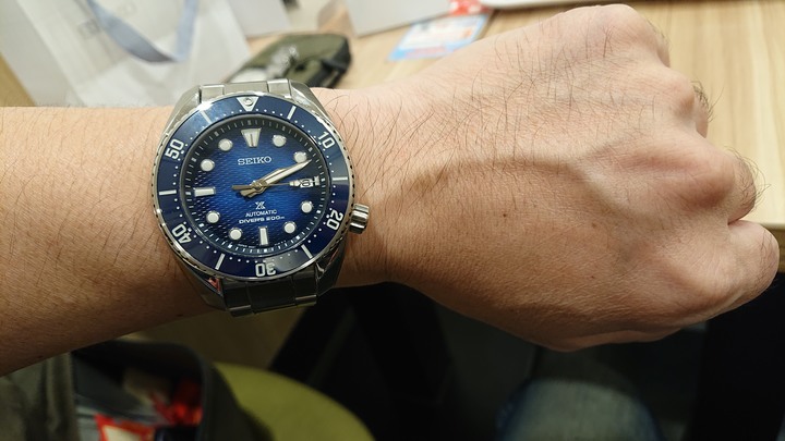 開箱：SEIKO PROSPEX KING SUMO 藍陶瓷圈潛水錶