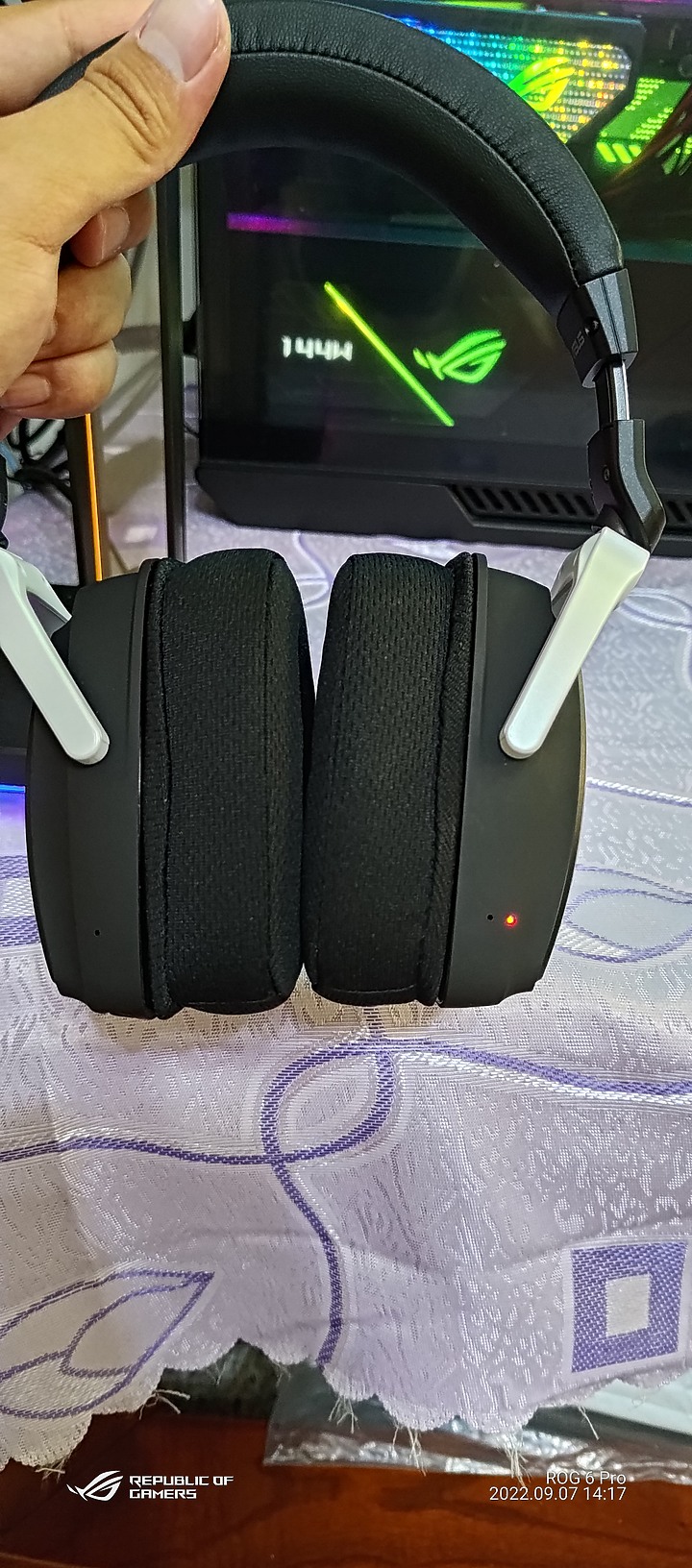 點我看大圖 ROG DELTA S WIRELESS