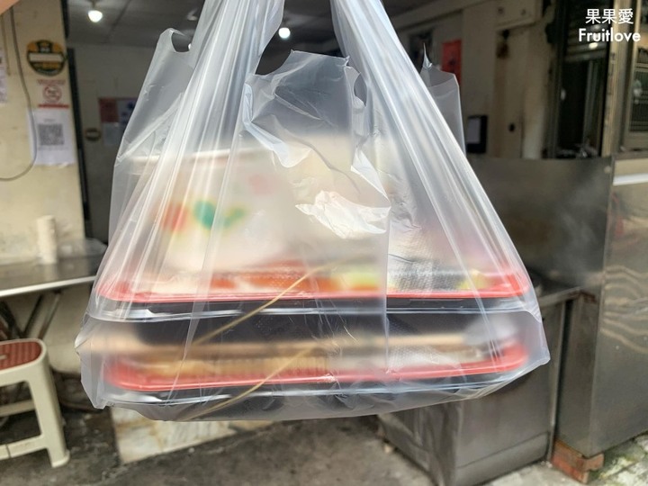 點我看大圖 台中美食|隱藏在小巷弄的便當店,海吳郭魚每天限量,已撲空好多次