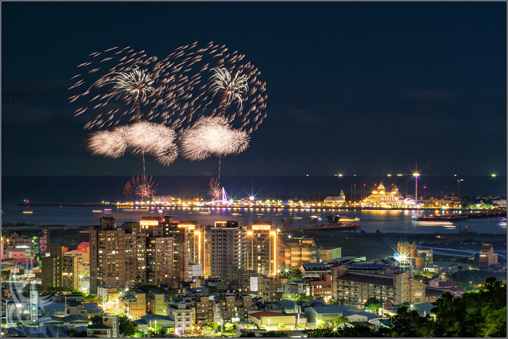 淡水漁人碼頭．仲夏繽紛樂、長長久久煙火秀