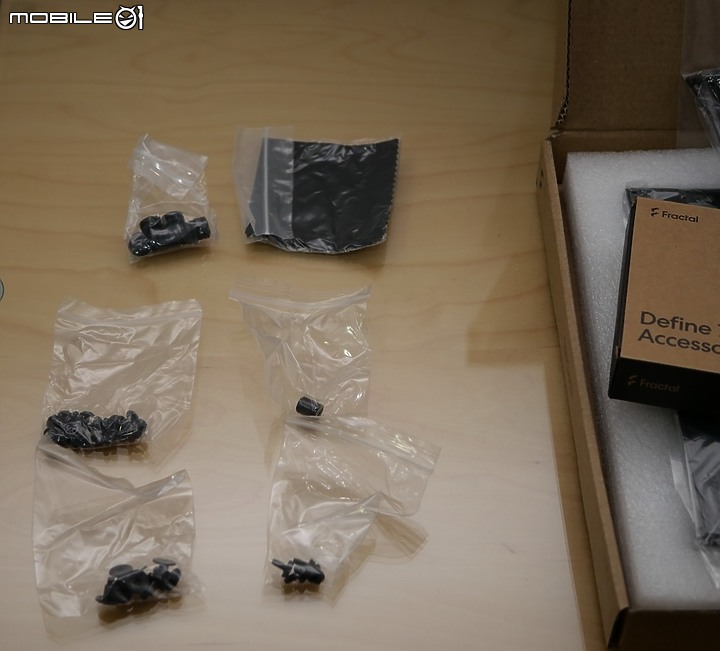 點我看大圖 防塵靜音緊湊 MATX- Fractal Design Define 7 Mini 開箱