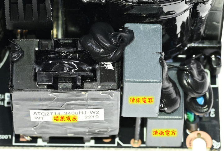 CORSAIR RM1000e 1000W金牌全模組化電源開箱