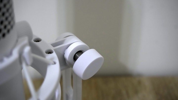 【開箱】地表最美白色麥克風!! HyperX QuadCast S White開箱