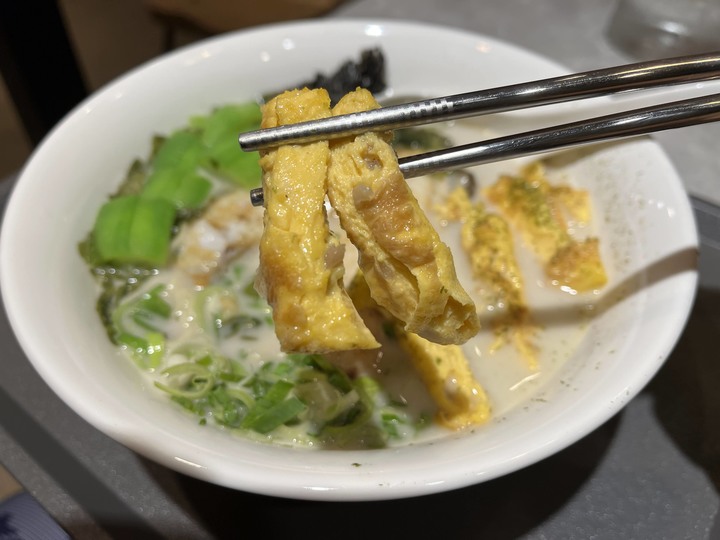 [食記] 魚仔麵，台灣台北中山，用料獨特甘美味鮮鯛白湯拉麵！