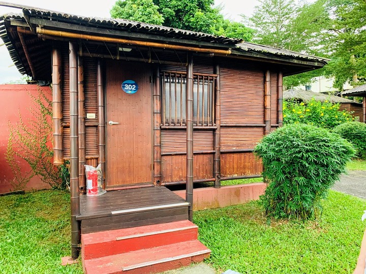 海盜村一泊四食,度假、玩樂一站滿足│不老玩家、親子客最佳遊樂園,恰到好處的刺激,找回久違童心與安全溜小孩的不二之選│還有超多3D立體彩繪、歐風童話小屋,網美、文青拍照打卡也適合│