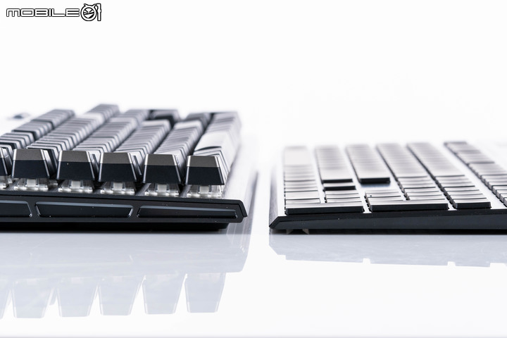 CORSAIR K100 AIR 無線機械鍵盤開箱試用 以超輕薄設計搭配 ULP 機械軸創造流暢輸入體驗